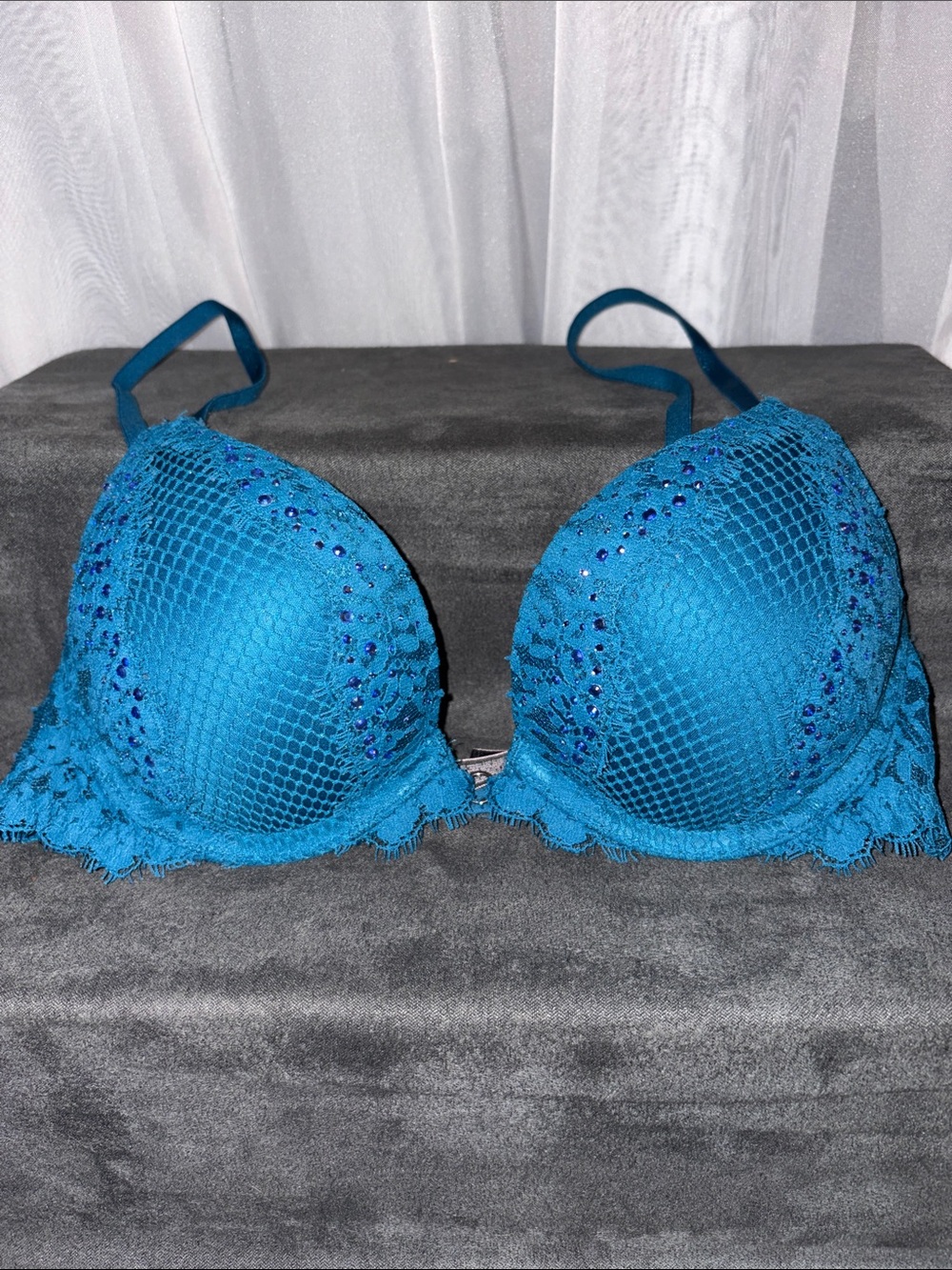 Victoria's Secret Teal Lace Push-Up Bra with Embellishments padded